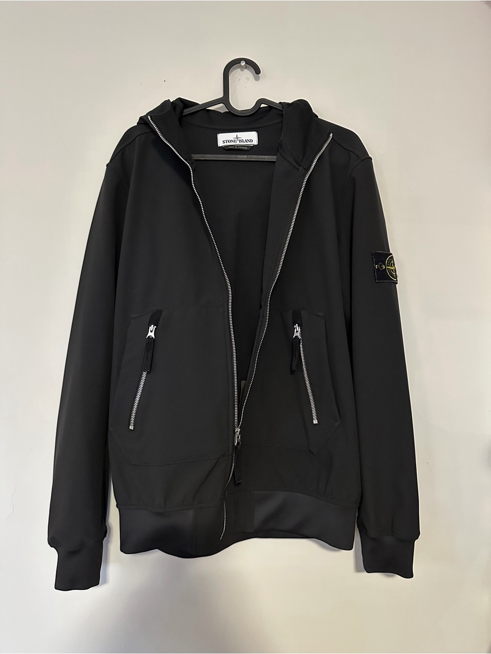 Stone Island Light Soft Shell-R e-dye Technology Jacket - Picture 3 of 6